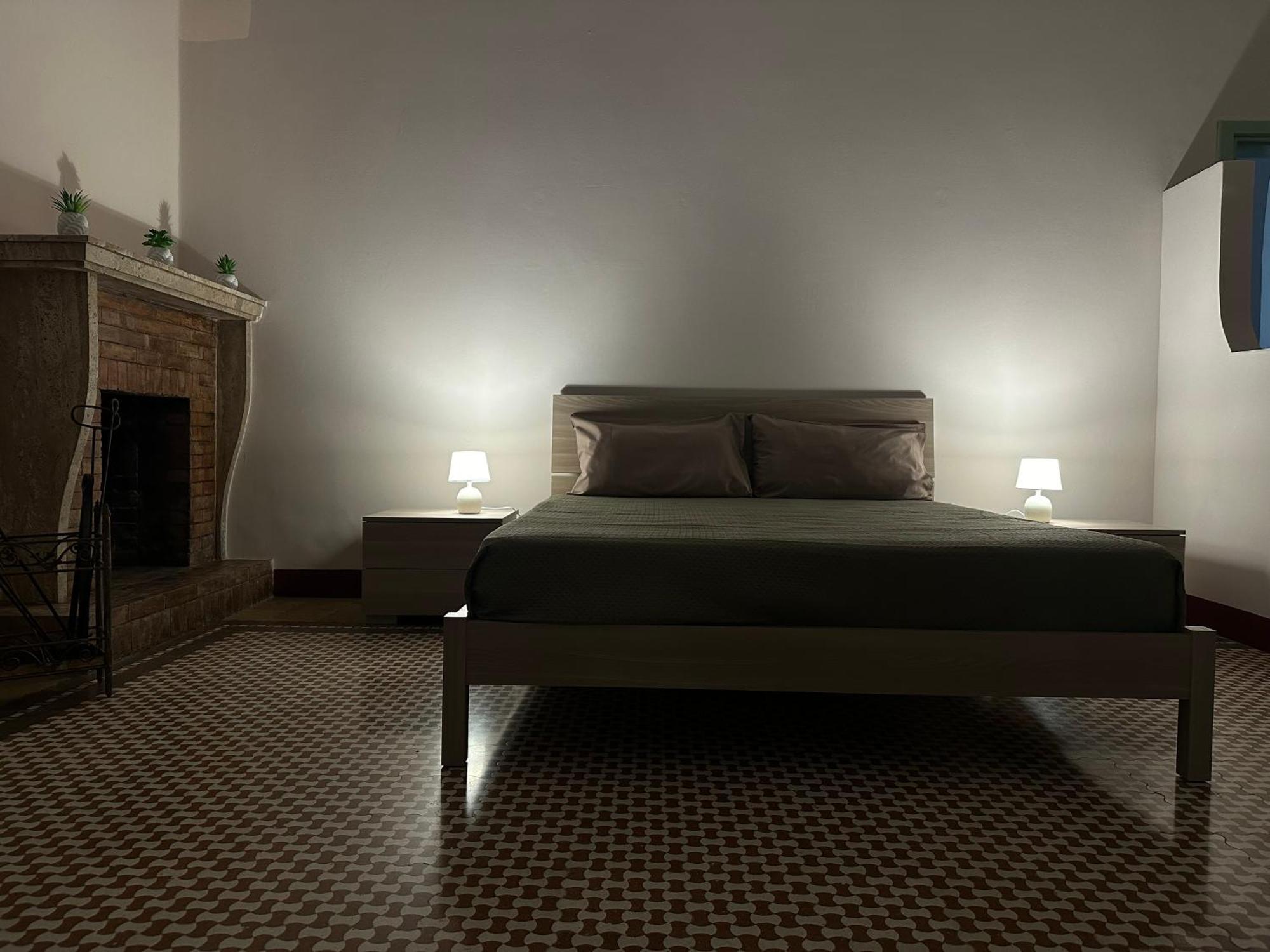 Palazzo Dei Pavoni Apartment Brindisi Luaran gambar