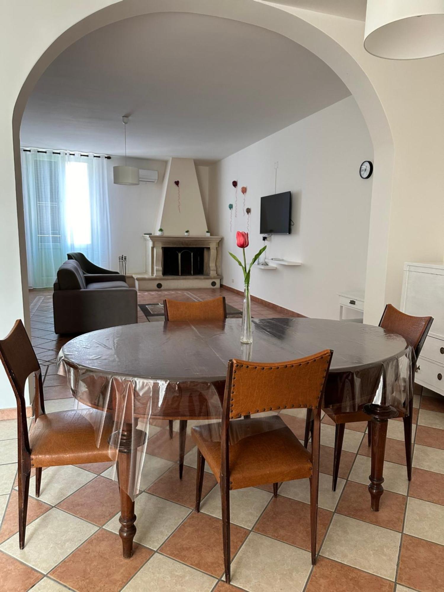 Palazzo Dei Pavoni Apartment Brindisi Luaran gambar