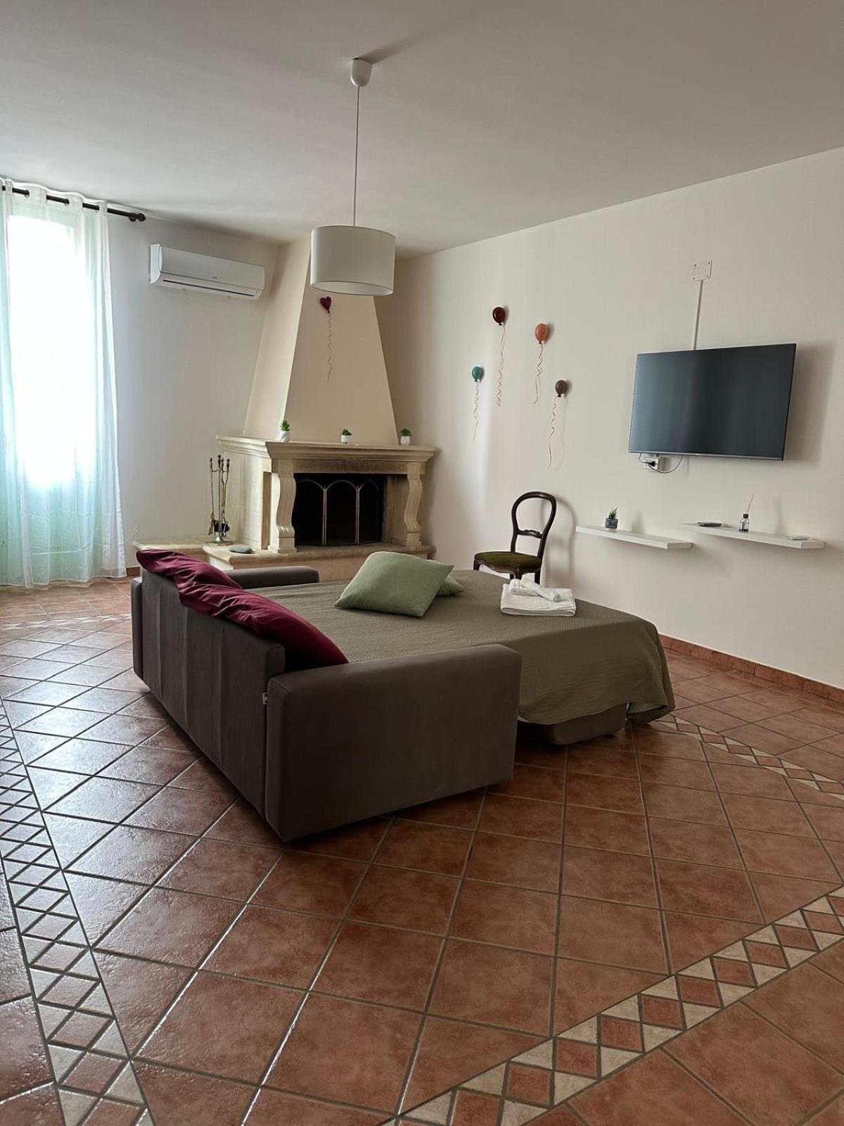 Palazzo Dei Pavoni Apartment Brindisi Luaran gambar